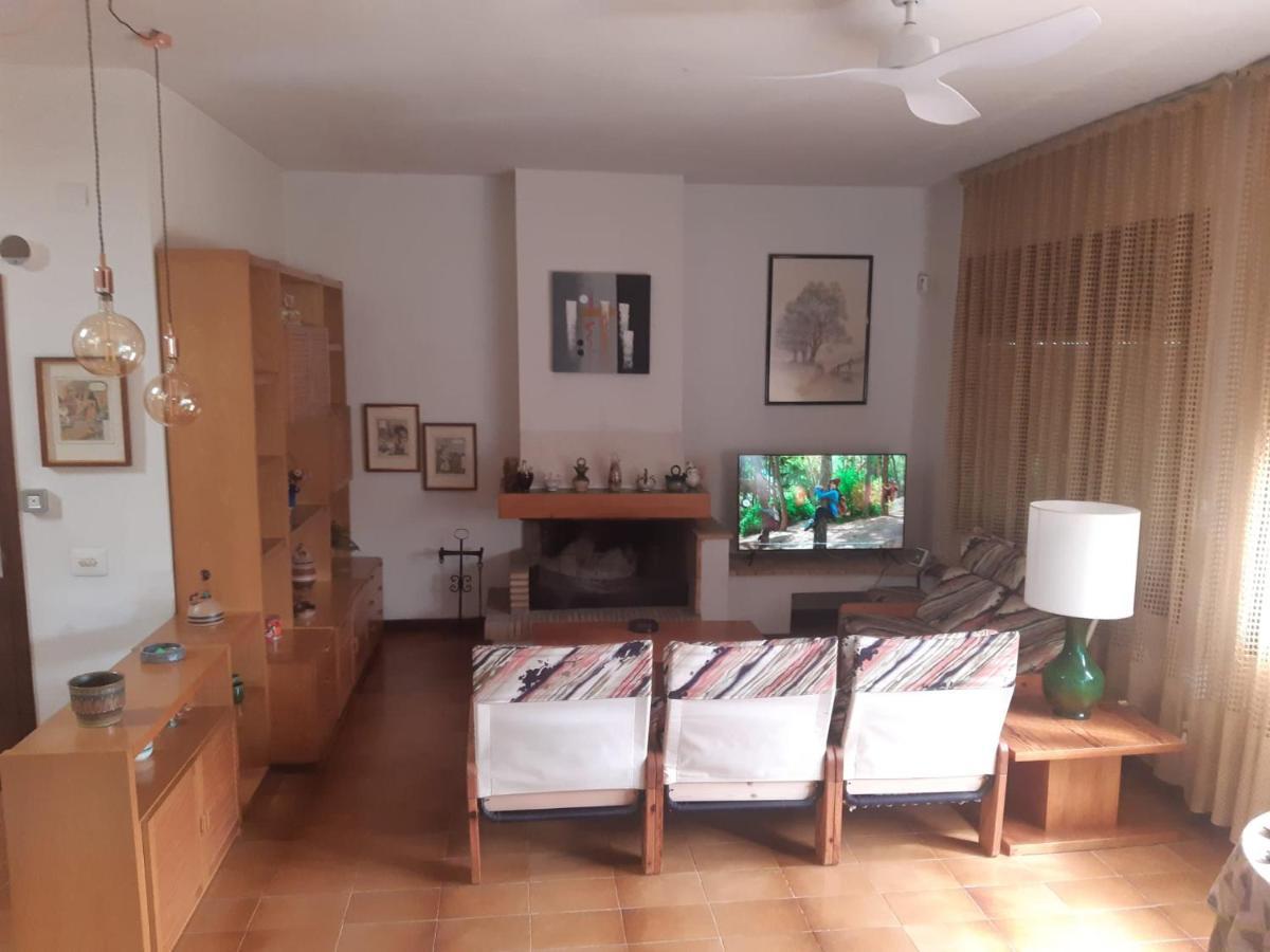 Вилла Casa Unifamiliar En Калафелл Экстерьер фото